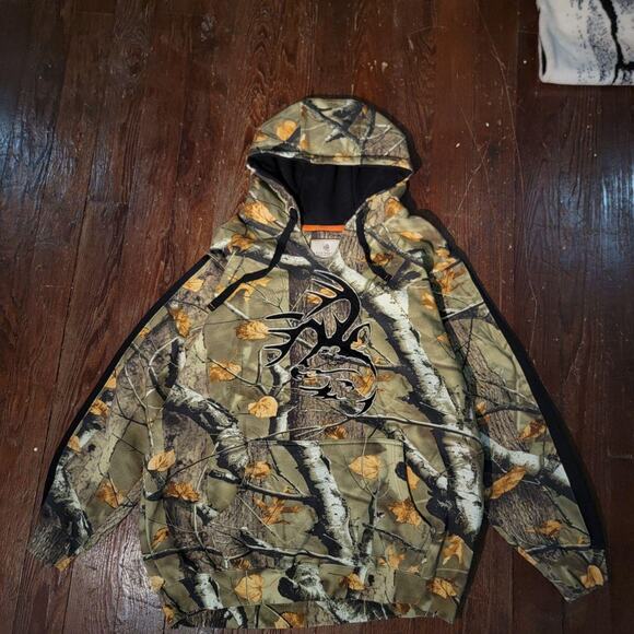 Legendary Whitetails Camo Sweatshirt - Picture 1 of 5